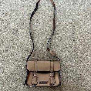 Dr marten bronze crossbody